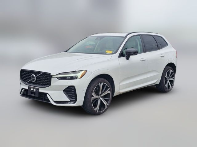 2023 Volvo XC60 Ultimate Dark Theme