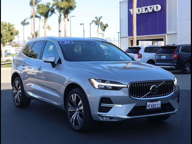 2023 Volvo XC60 Plus Bright Theme