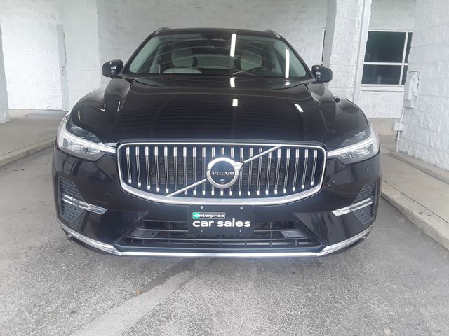 2023 Volvo XC60 Plus Bright Theme