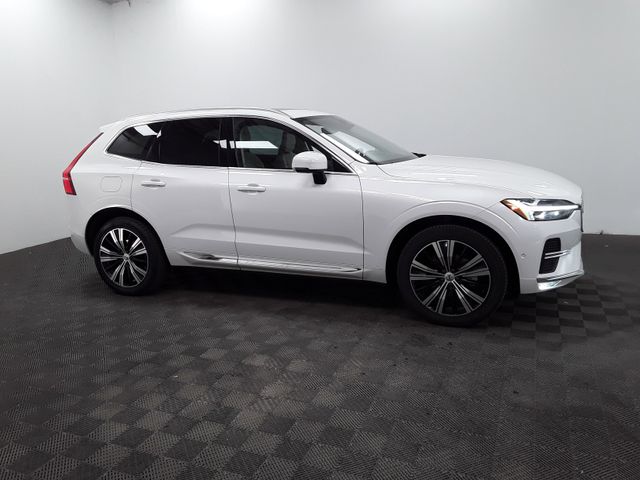 2023 Volvo XC60 Ultimate Bright Theme