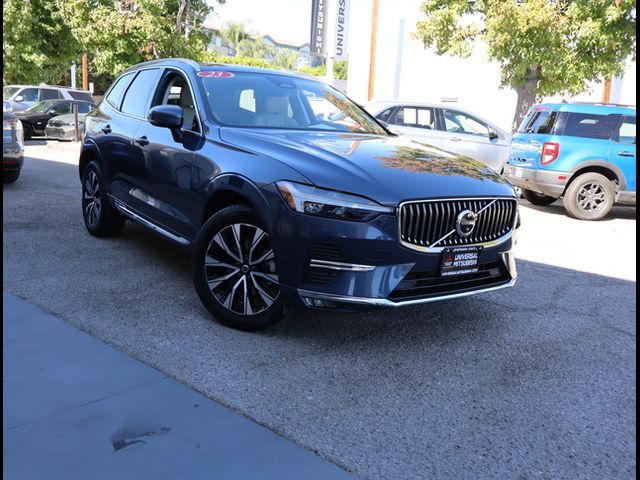 2023 Volvo XC60 Plus Bright Theme