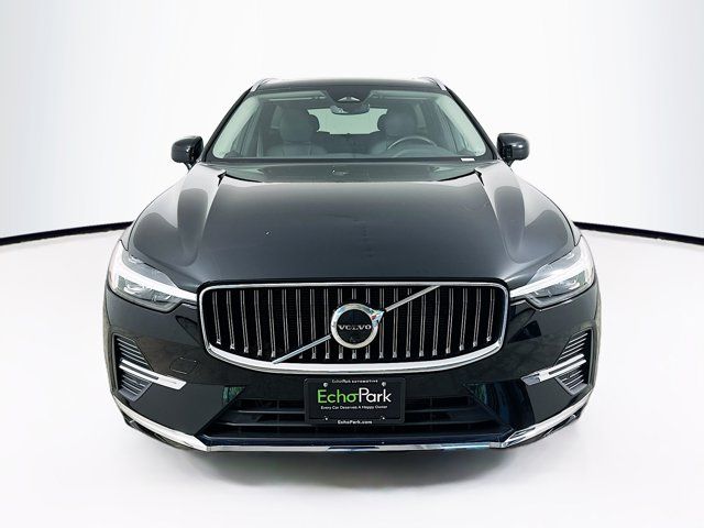 2023 Volvo XC60 Plus Bright Theme