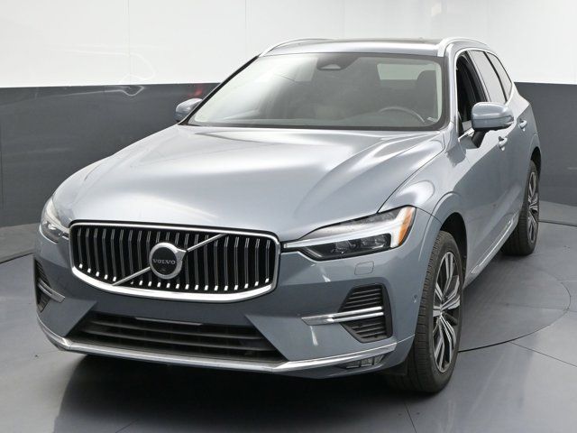 2023 Volvo XC60 Plus Bright Theme