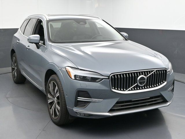 2023 Volvo XC60 Plus Bright Theme