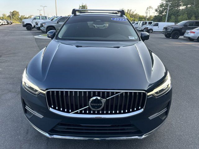 2023 Volvo XC60 Plus Bright Theme