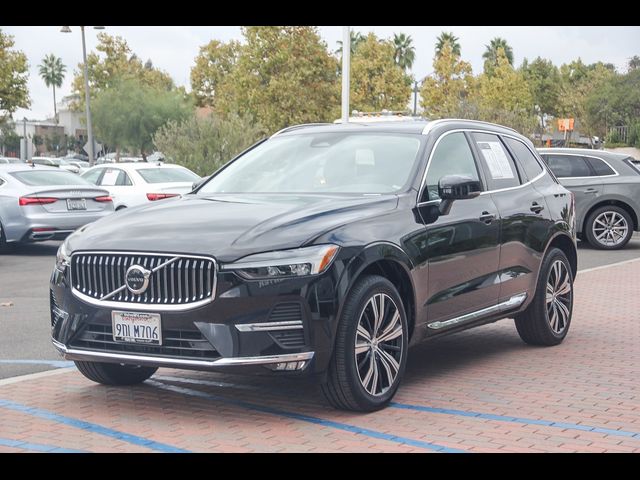 2023 Volvo XC60 Plus Bright Theme