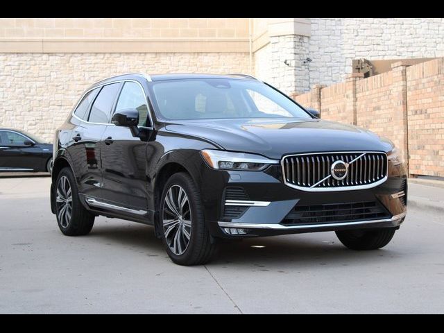 2023 Volvo XC60 Plus Bright Theme