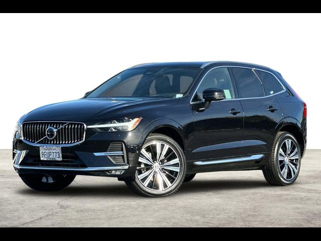 2023 Volvo XC60 Plus Bright Theme