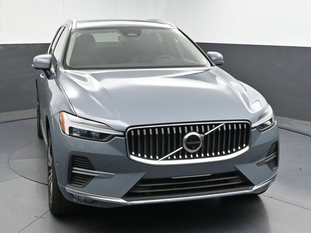 2023 Volvo XC60 Plus Bright Theme