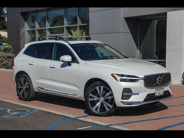 2023 Volvo XC60 Plus Bright Theme