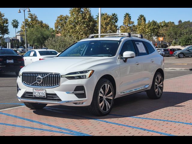 2023 Volvo XC60 Plus Bright Theme