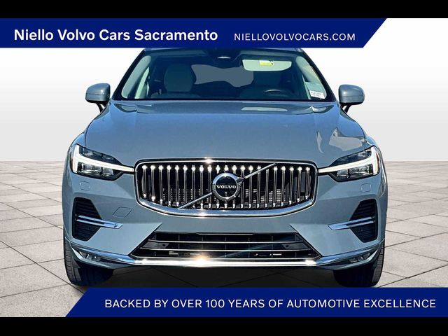 2023 Volvo XC60 Plus Bright Theme