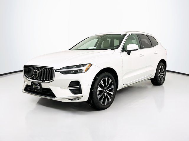 2023 Volvo XC60 Plus Bright Theme