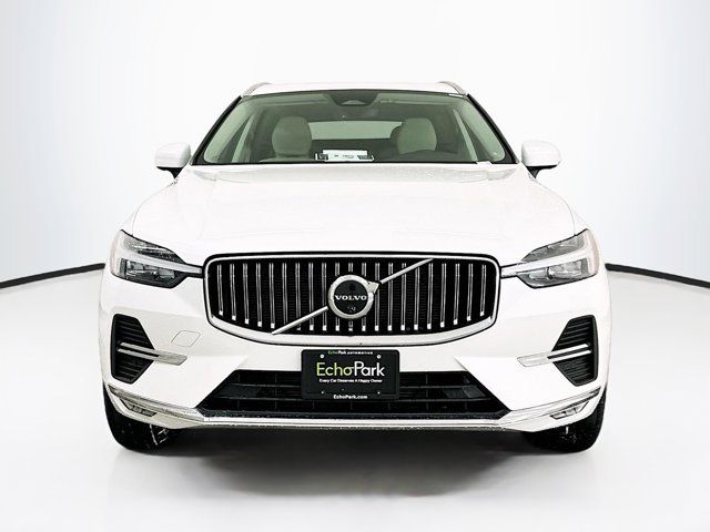 2023 Volvo XC60 Plus Bright Theme