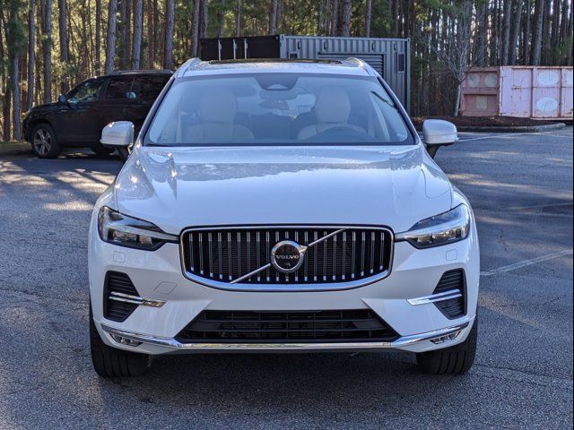 2023 Volvo XC60 Plus Bright Theme