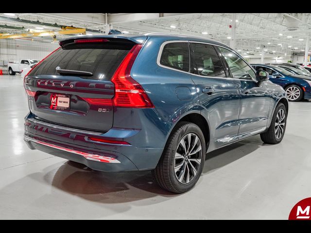 2023 Volvo XC60 Plus Bright Theme