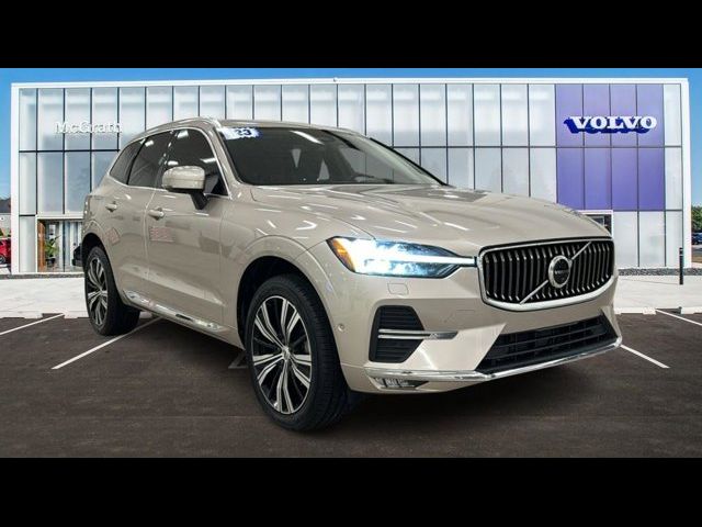 2023 Volvo XC60 Plus Bright Theme