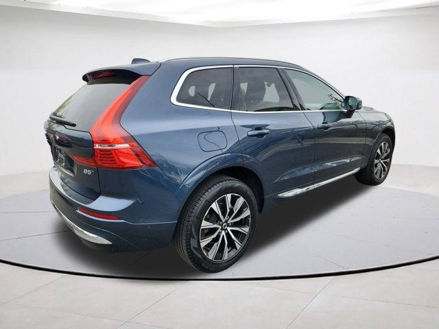 2023 Volvo XC60 Plus Bright Theme