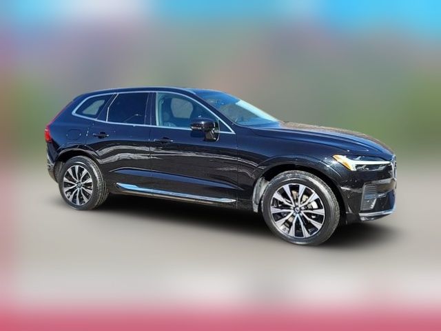 2023 Volvo XC60 Plus Bright Theme