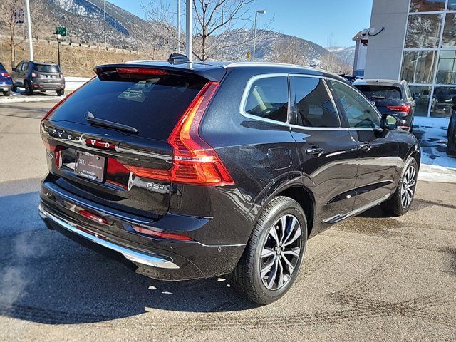 2023 Volvo XC60 Plus Bright Theme