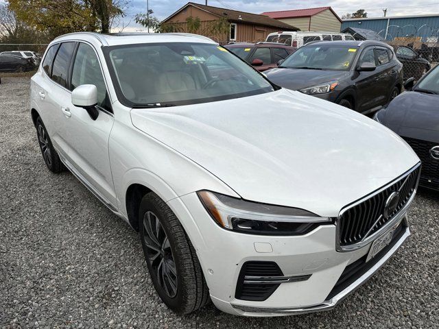 2023 Volvo XC60 Plus Bright Theme