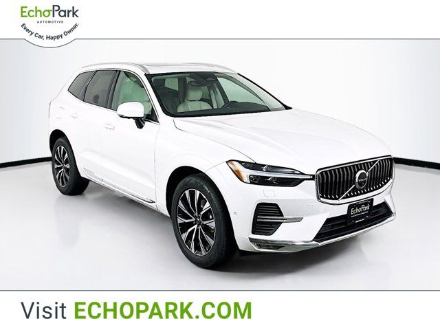 2023 Volvo XC60 Plus Bright Theme