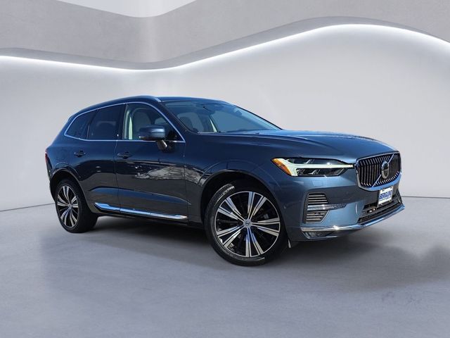 2023 Volvo XC60 Plus Bright Theme