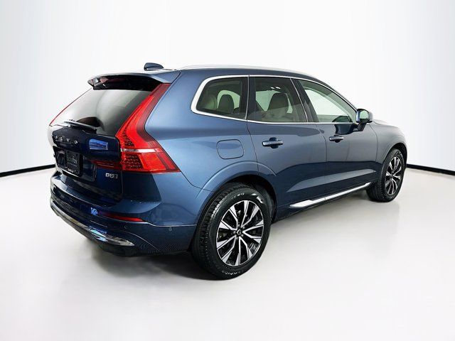 2023 Volvo XC60 Plus Bright Theme