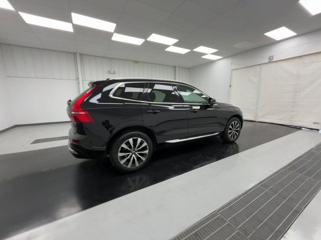 2023 Volvo XC60 Plus Bright Theme