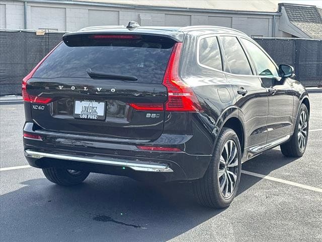 2023 Volvo XC60 Plus Bright Theme