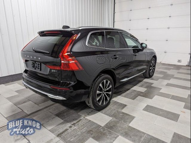 2023 Volvo XC60 Plus Bright Theme