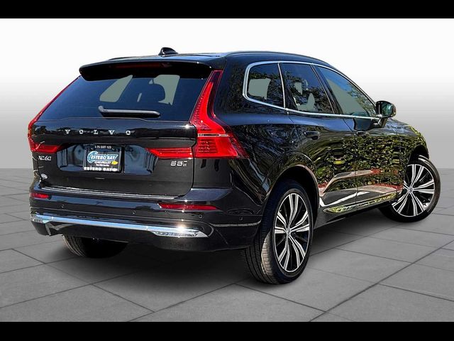 2023 Volvo XC60 Plus Bright Theme