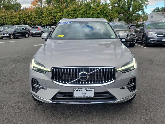 2023 Volvo XC60 Plus Bright Theme