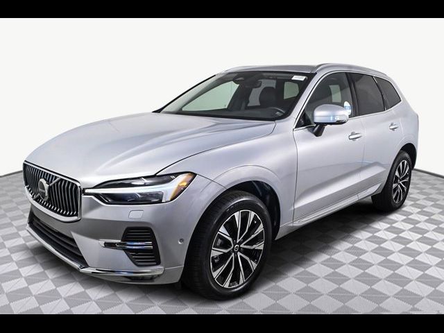 2023 Volvo XC60 Plus Bright Theme