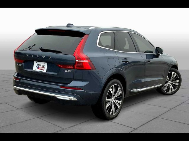 2023 Volvo XC60 Plus Bright Theme