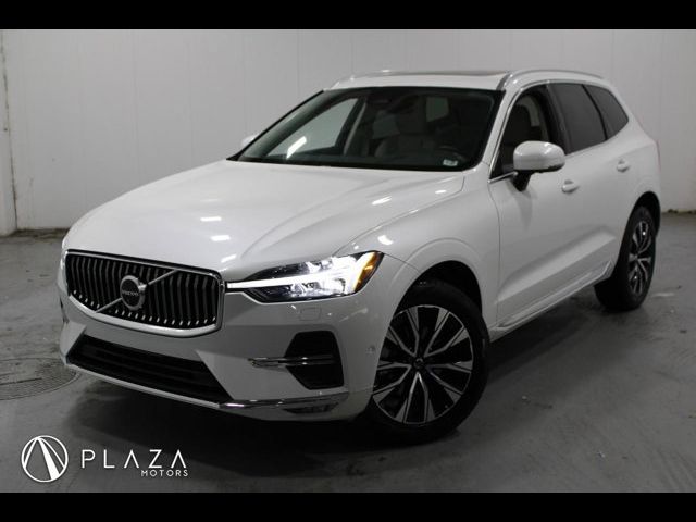 2023 Volvo XC60 Plus Bright Theme