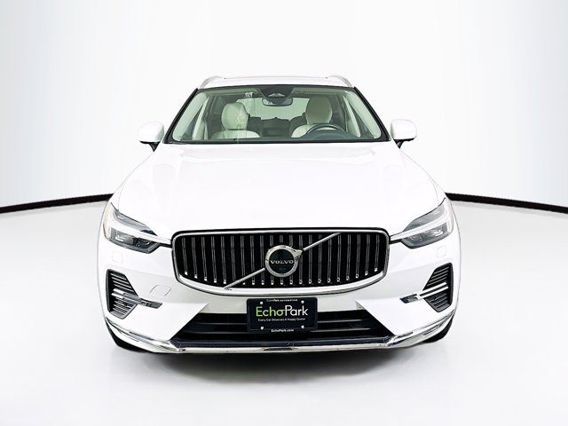 2023 Volvo XC60 Plus Bright Theme