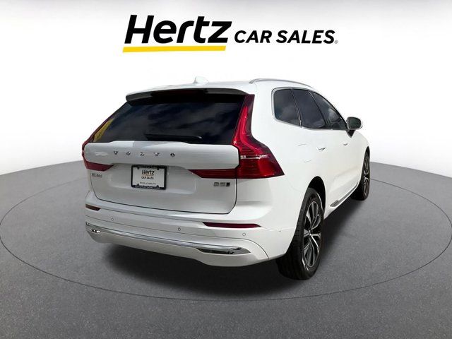 2023 Volvo XC60 Plus Bright Theme
