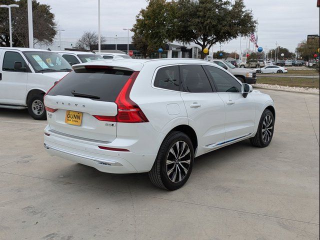 2023 Volvo XC60 Plus Bright Theme