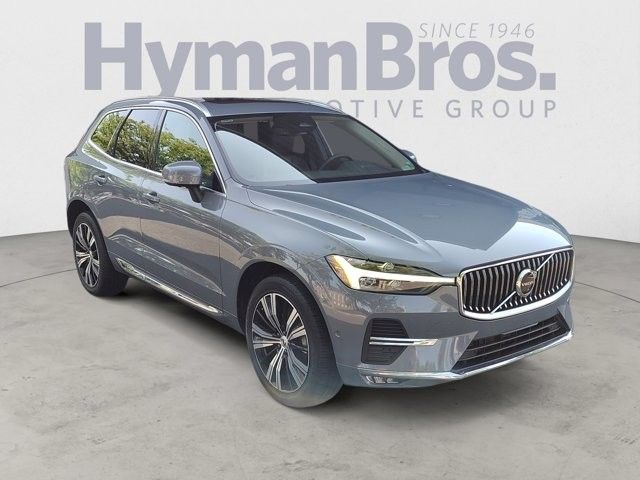 2023 Volvo XC60 Plus Bright Theme