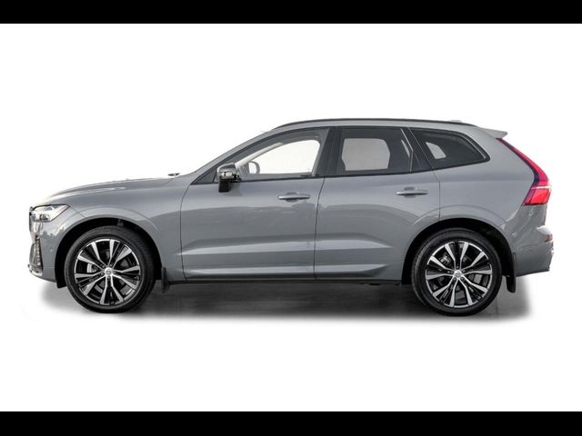 2023 Volvo XC60 Plus Dark Theme