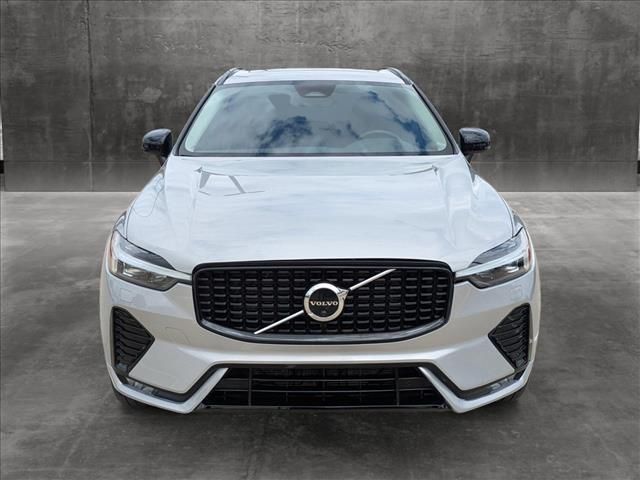 2023 Volvo XC60 Plus Dark Theme