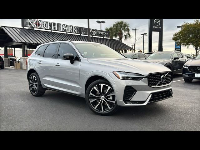 2023 Volvo XC60 Plus Dark Theme