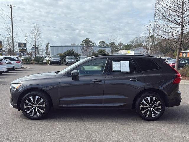 2023 Volvo XC60 Plus Dark Theme