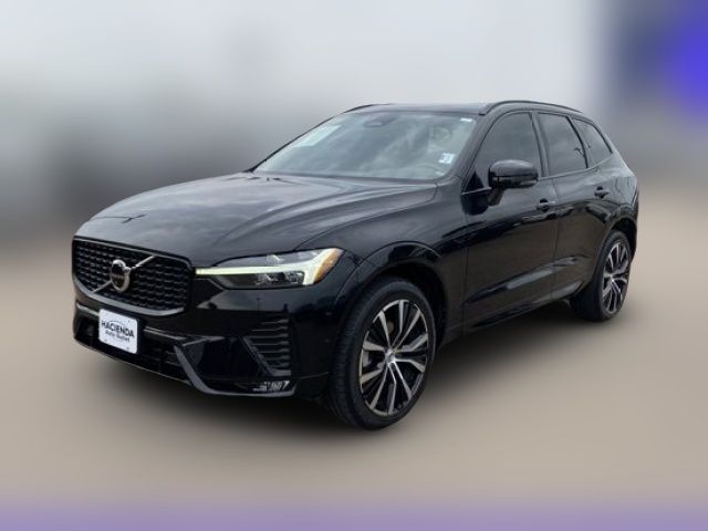 2023 Volvo XC60 Plus Dark Theme