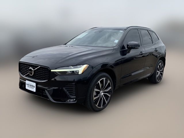 2023 Volvo XC60 Plus Dark Theme