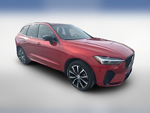 2023 Volvo XC60 Plus Dark Theme