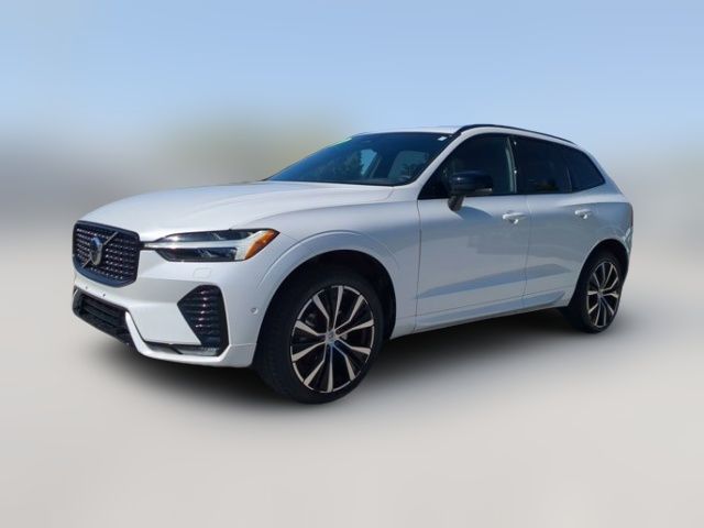 2023 Volvo XC60 Plus Dark Theme
