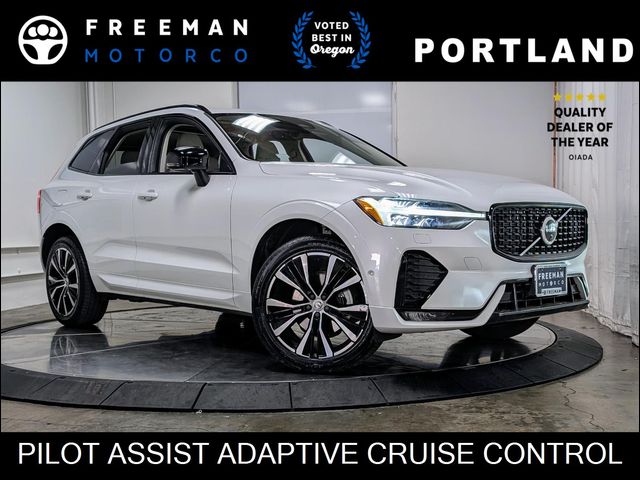 2023 Volvo XC60 Plus Dark Theme