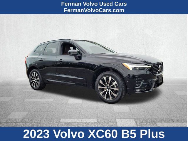 2023 Volvo XC60 Plus Dark Theme